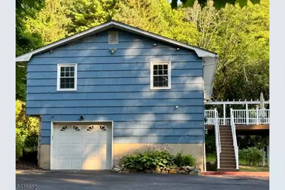 82 Catswamp Rd, Allamuchy Township, NJ 07840 - Photo 4