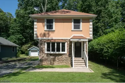 139 Harris Ave, Hopatcong, NJ 07874 - Photo 2