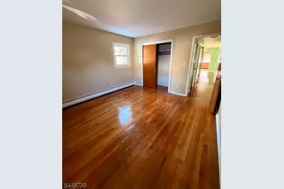 81 Mount Vernon Ave, Irvington, NJ 07111 - Photo 10