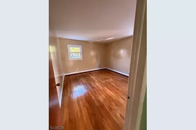 81 Mount Vernon Ave, Irvington, NJ 07111 - Photo 8