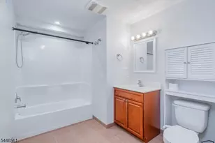 148 Oakwood Ave, Cliffside Park, NJ 07010 - Photo 14