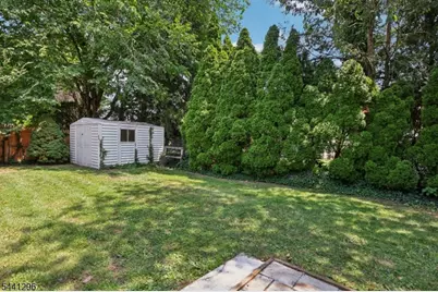 28 Warwick Cir, Springfield, NJ 07081 - Photo 26