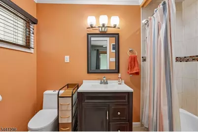 28 Warwick Cir, Springfield, NJ 07081 - Photo 14