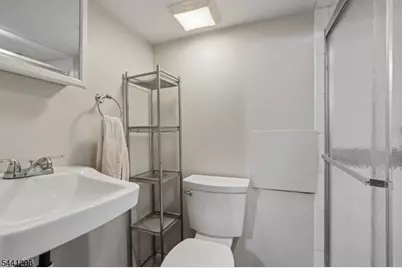 28 Warwick Cir, Springfield, NJ 07081 - Photo 22