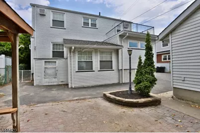 39 Chestnut St, Wallington, NJ 07057 - Photo 4