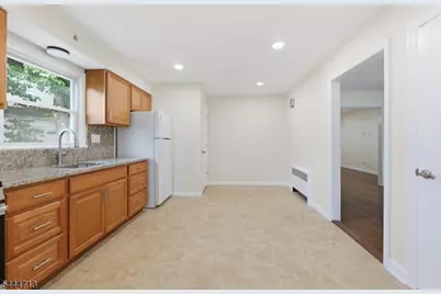 322 Broughton Ave, Bloomfield, NJ 07003 - Photo 12