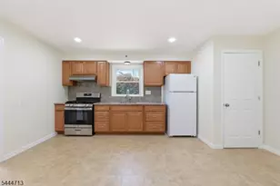 322 Broughton Ave, Bloomfield, NJ 07003 - Photo 10