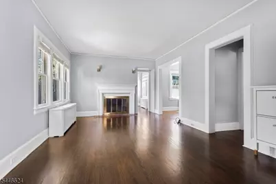 58 S Prospect St, Verona, NJ 07044 - Photo 4
