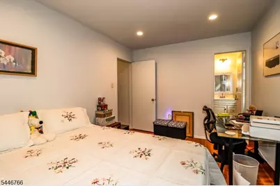 136 Coburn Ln, Franklin Township, NJ 08873 - Photo 22