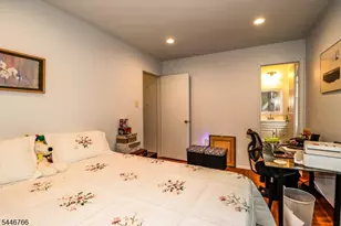 136 Coburn Ln, Franklin Township, NJ 08873 - Photo 22