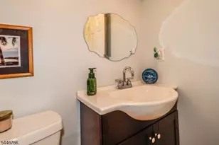 136 Coburn Ln, Franklin Township, NJ 08873 - Photo 12