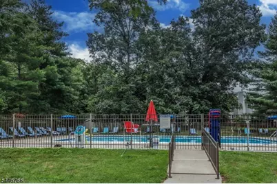 136 Coburn Ln, Franklin Township, NJ 08873 - Photo 34
