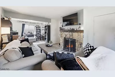 17 Great Gorge Ter, Vernon Twp., NJ 07462 - Photo 8