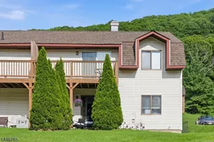 17 Great Gorge Terrace, Vernon Twp., NJ 07462 - Photo 1