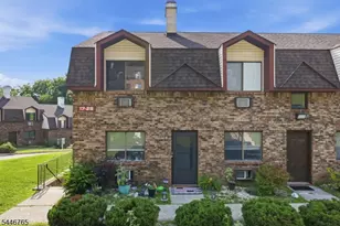 17 Great Gorge Terrace, Vernon Twp., NJ 07462 - Photo 2