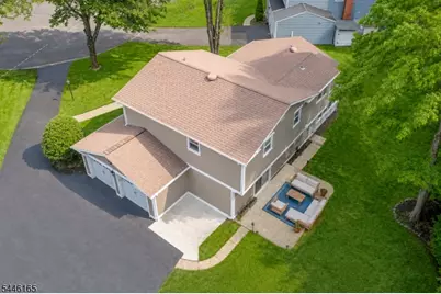 22 Bromley Ct, New Providence, NJ 07974 - Photo 8