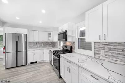 16 New St #2, Montclair, NJ 07042 - Photo 6