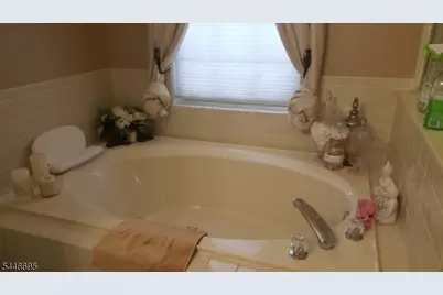 67 Washington Ct, Montville Township, NJ 07082 - Photo 10