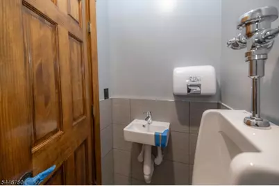 1452 Lower Rd, Elizabeth, NJ 07208 - Photo 8