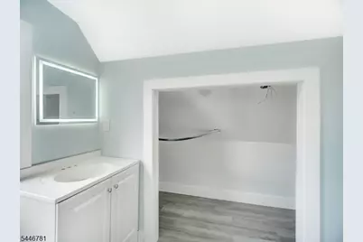 351 Railroad Ave, Hackensack, NJ 07601 - Photo 20