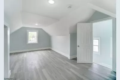 351 Railroad Ave, Hackensack, NJ 07601 - Photo 16