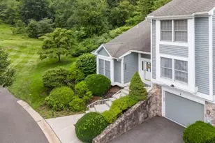 4 Brightwood Ln, Bedminster Township, NJ 07921 - Photo 2