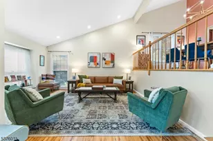 4 Brightwood Ln, Bedminster Township, NJ 07921 - Photo 4