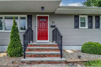 31 Woodview Ave, Woodbridge Township, NJ 08863 - Photo 2