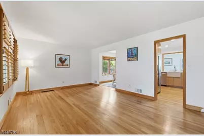 17 Westland Rd, Verona, NJ 07044 - Photo 4