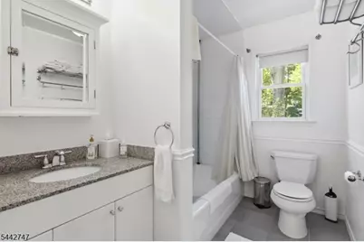 42 Sandy Hill Rd, Westfield, NJ 07090 - Photo 18