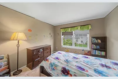 1404 Moonlight Ct, Washington Township, NJ 07840 - Photo 24