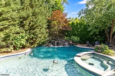 4 Marquette Rd, Montclair, NJ 07043 - Photo 38