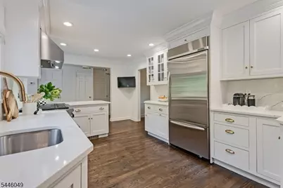 4 Marquette Rd, Montclair, NJ 07043 - Photo 18