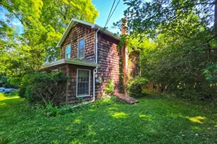57 Grove St, Chester, NJ 07930 - Photo 2