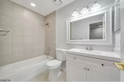 7 Kirby Ln, Franklin Township, NJ 08823 - Photo 20