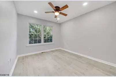 7 Kirby Ln, Franklin Township, NJ 08823 - Photo 22