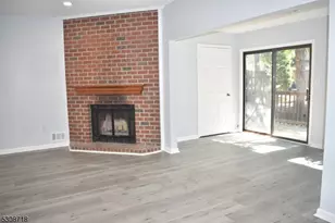 7 Kirby Ln, Franklin Township, NJ 08823 - Photo 4