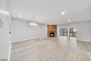 7 Kirby Ln, Franklin Township, NJ 08823 - Photo 14