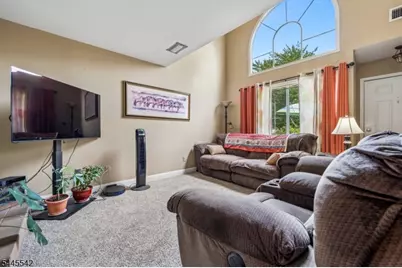 92 Ashley Ct, Bedminster Township, NJ 07921 - Photo 6