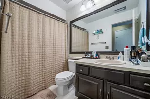 92 Ashley Ct, Bedminster Township, NJ 07921 - Photo 18