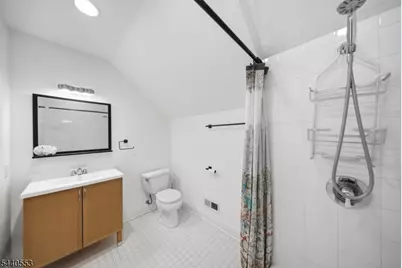 539 So Beverwyck Rd, Parsippany, NJ 07054 - Photo 38