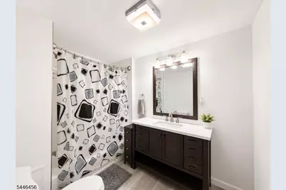 528 Harrison Ave #B, Harrison, NJ 07029 - Photo 6
