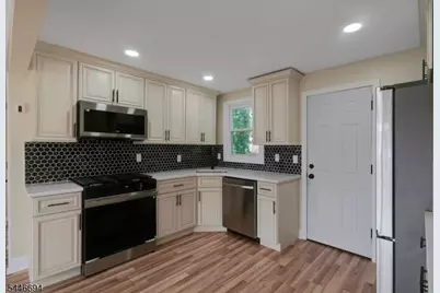 141 Lenox Ave, Irvington, NJ 07111 - Photo 6