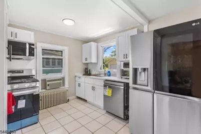47 Lakeview Ter, Oakland, NJ 07436 - Photo 8