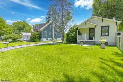 47 Lakeview Ter, Oakland, NJ 07436 - Photo 2