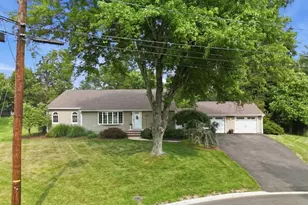 15 Deerhead Dr, Bridgewater, NJ 08807 - Photo 2