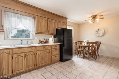 521 Dalay Pl, Bound Brook, NJ 08805 - Photo 10