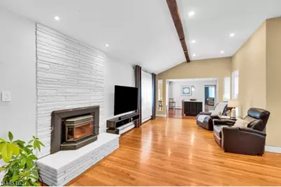216 Glen Crest Dr, Branchburg Township, NJ 08853 - Photo 6