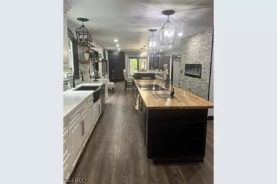 43 Dodie Dr, Parsippany, NJ 07054 - Photo 6
