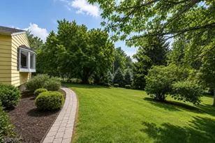 5 Crestview Dr, Bernardsville, NJ 07924 - Photo 4